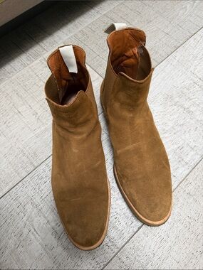 Common Projects Men's Tan Suede Chukka Boots